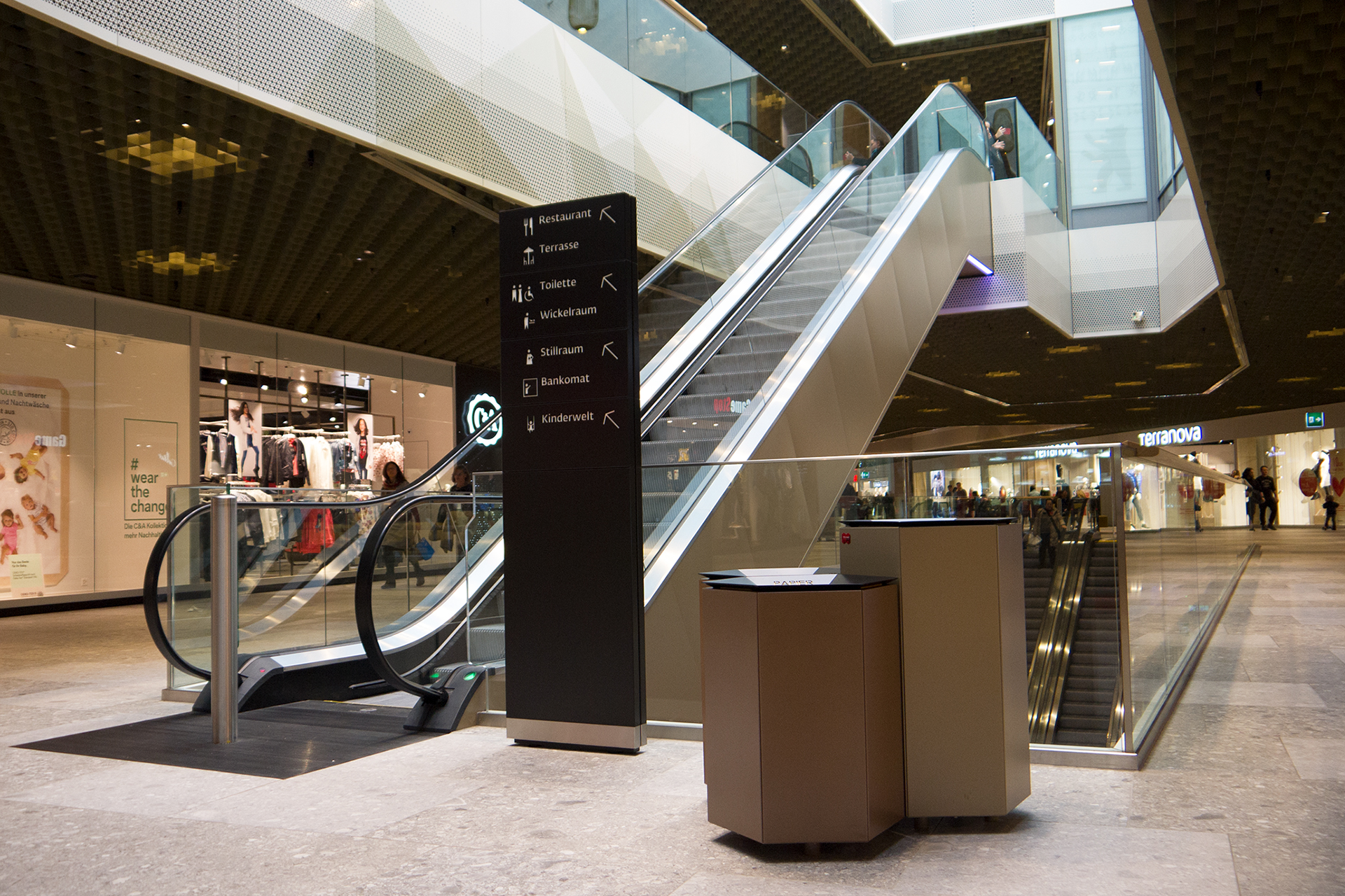 THE MALL OF SWITZERLAND - EBIKON (LUCERNA) - SVIZZERA-image-10